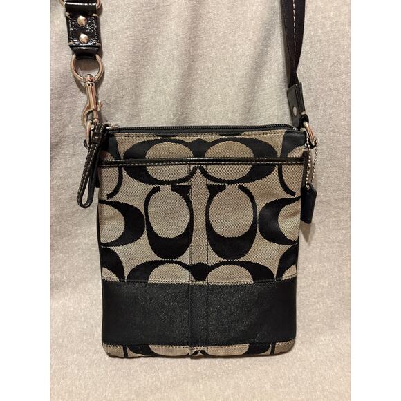 Coach Signature Slim Slingpack Crossbody Adjustable Strap Canvas Leather Trim - Picture 2 of 9